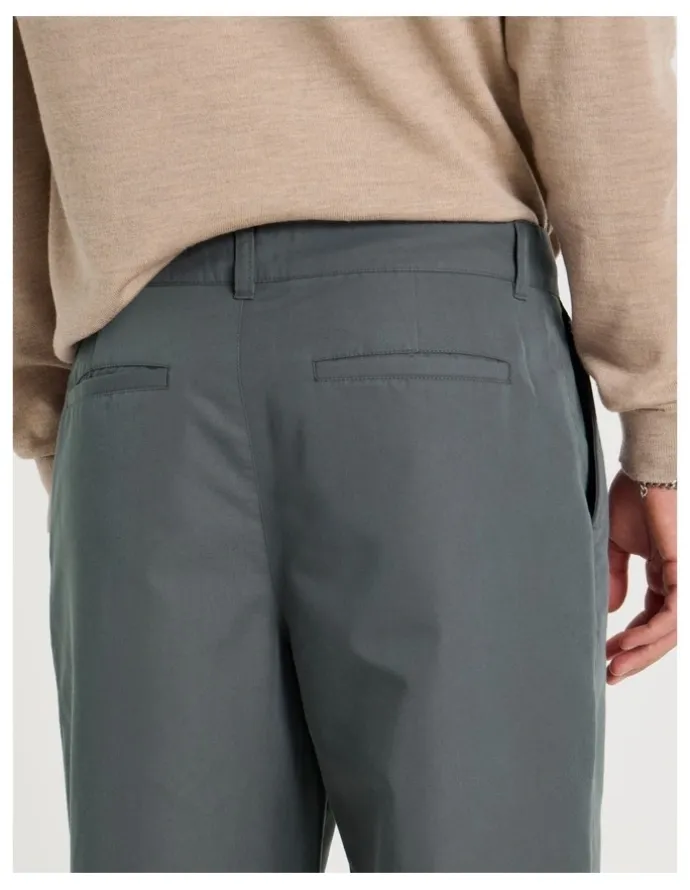 Blaq Double Pleat Tapered Fit Pants in Grey