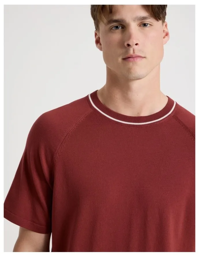 Blaq Mockneck Knit T-Shirt in Red
