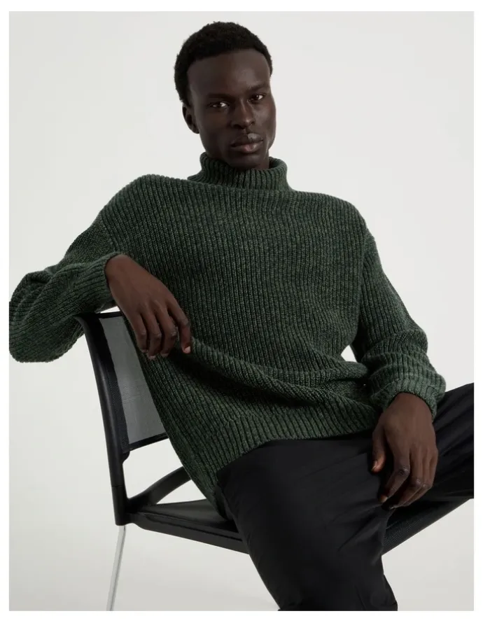 Blaq Roll Neck Knit in Green