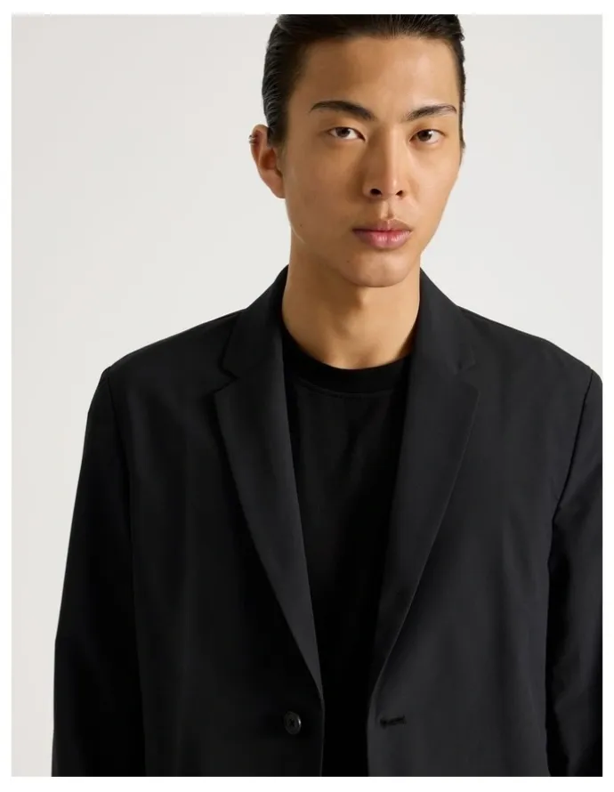 Blaq Single Breasted Tech Travel Blazer in Black