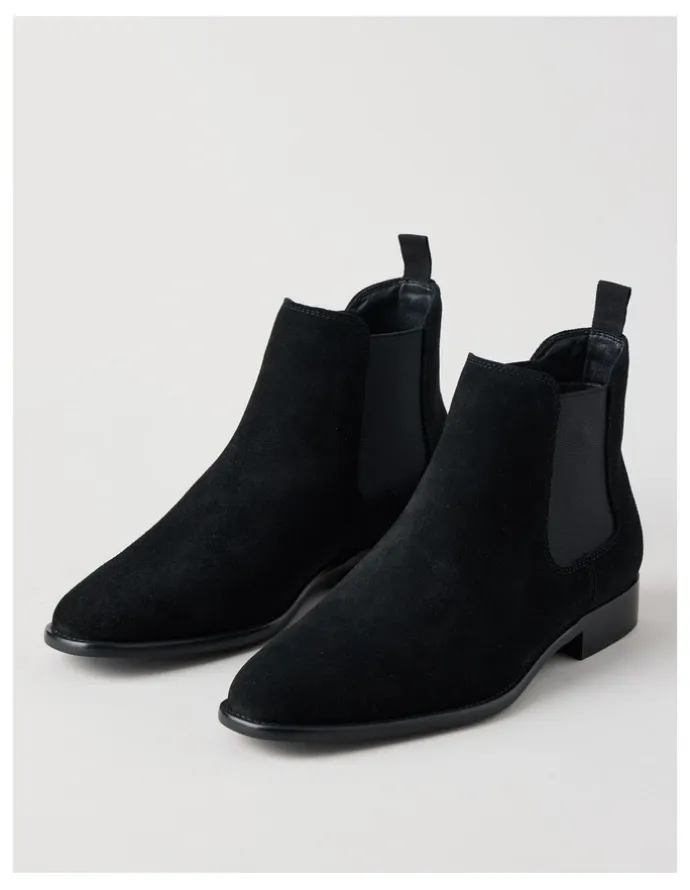 Blaq Soren Suede Chelsea Boot in Black
