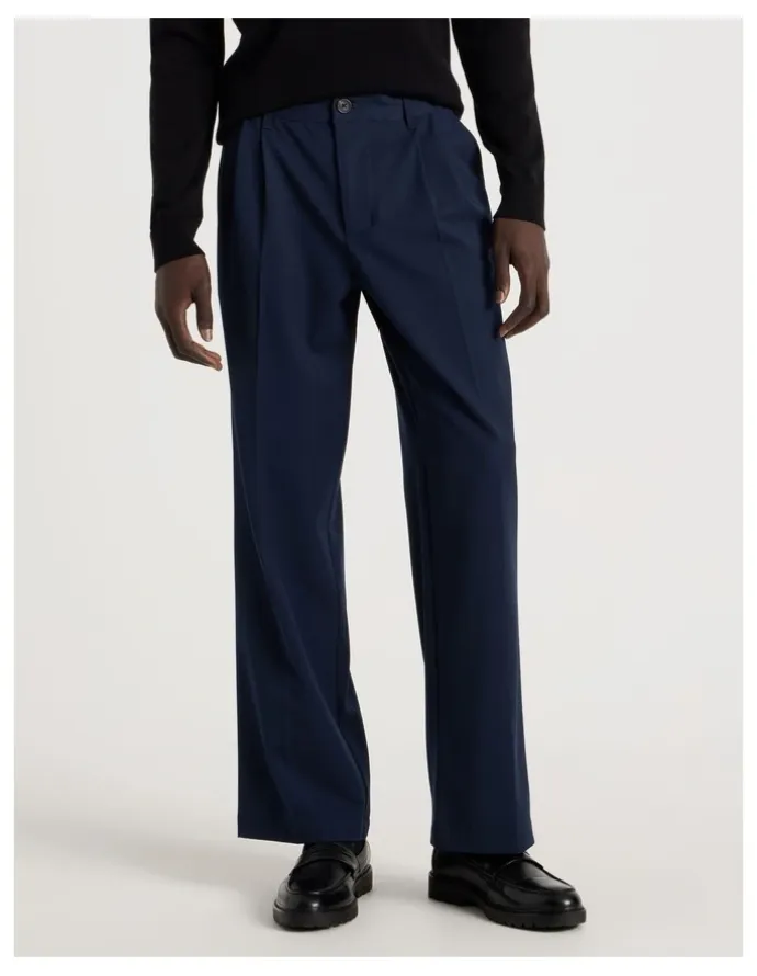 Blaq Wide Leg Pleated Pant in Navy