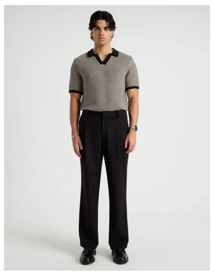 Blaq Wide Leg Pleated Trousers in Black