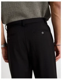 Blaq Wide Leg Pleated Trousers in Black