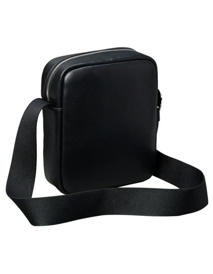 Calvin Klein Micro Pebble Reporter Bag in Black