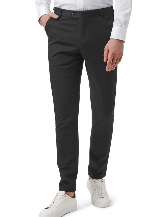 Cambridge Gerrard Tailored Fit Chino in Black