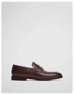 Country Road Emmett Loafer in Chocolate