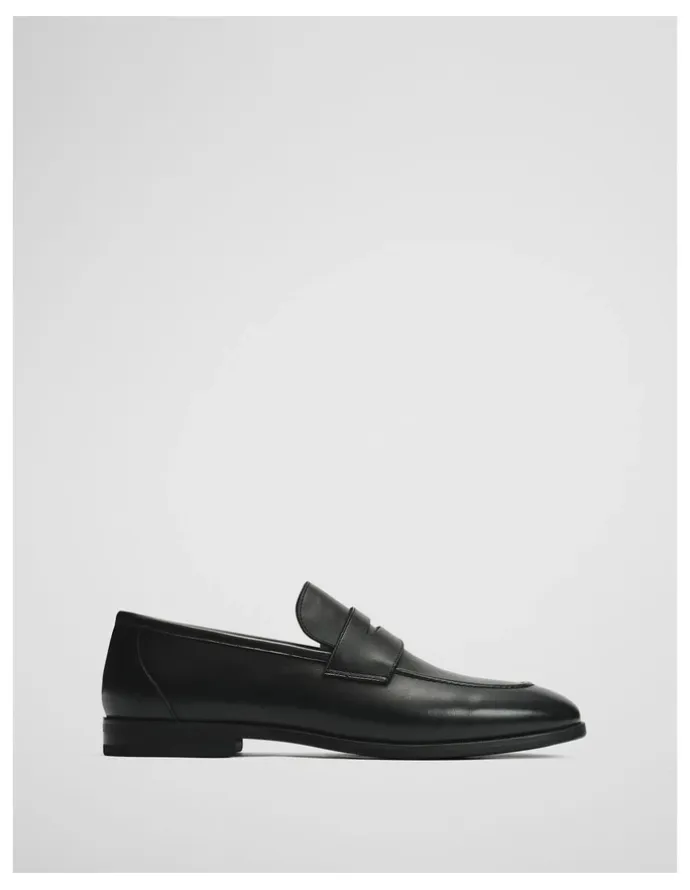 Country Road Emmett Loafer in Black
