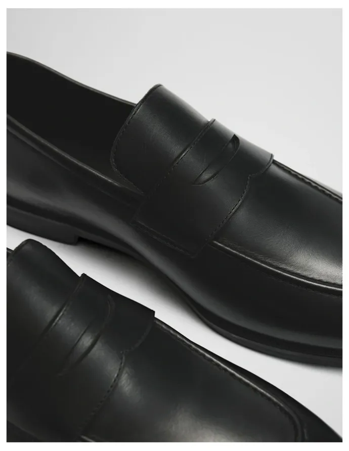 Country Road Emmett Loafer in Black