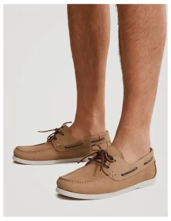 Country Road Flynn Nubuck Leather Boat Shoe in Stone