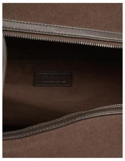 Country Road Hudson Duffle Bag in Bark