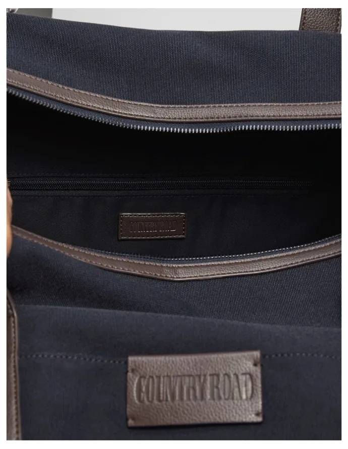 Country Road Hudson Duffle Bag in Navy