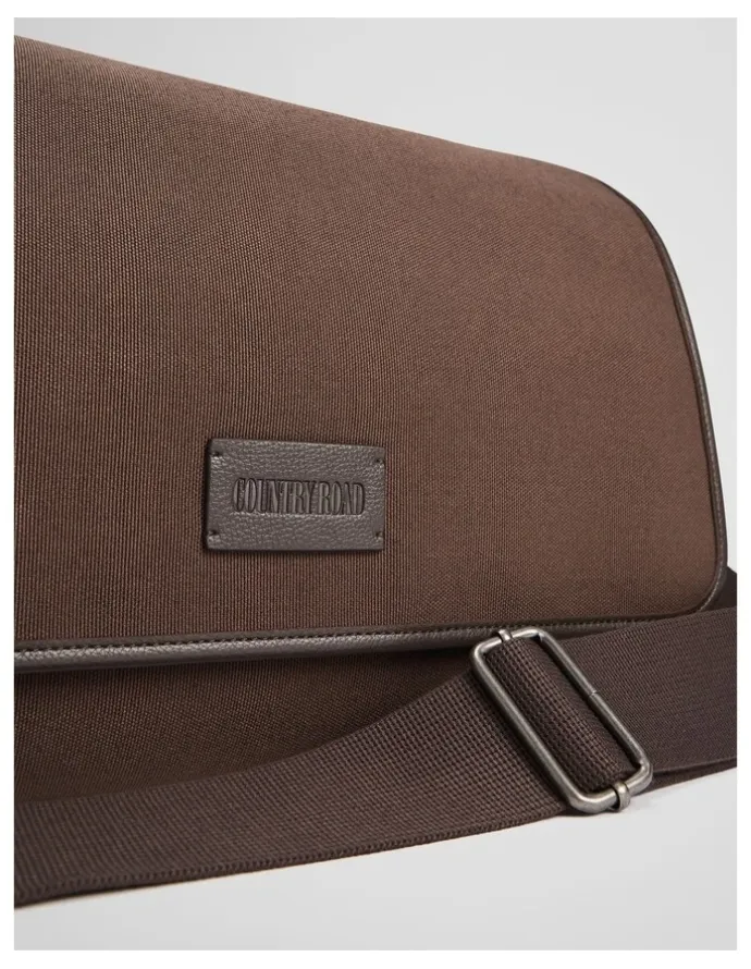 Country Road Hudson Messenger in Bark