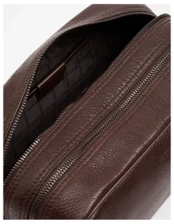 Country Road Large Leather Wash Bag in Chocolate