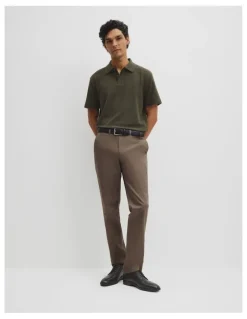 Country Road Lucas Derby in Black