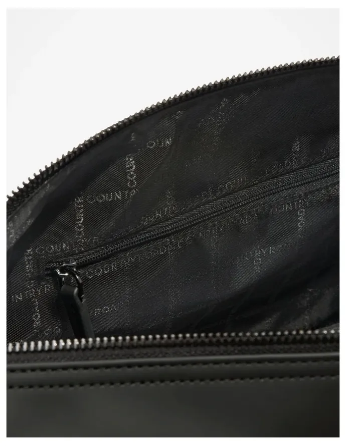 Country Road Recycled Blend Logo Wash Bag in Black