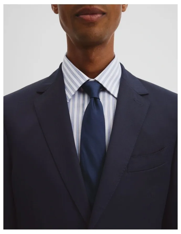 Country Road Silk Textured Tie in Navy
