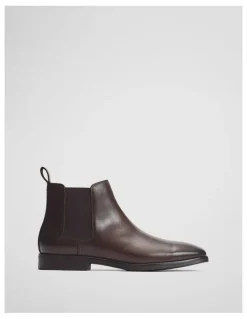 Country Road Lucas Chelsea Boot in Chocolate