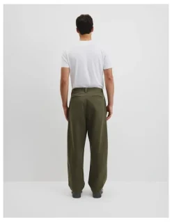 Country Road Pleated Wide Leg Chino in Khaki Green