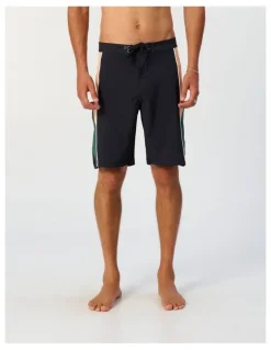 Critical Slide Warp 20 Boardshort in Black