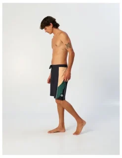 Critical Slide Warp 20 Boardshort in Black