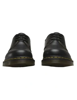 Dr Martens 3 Eye Shoe in Black