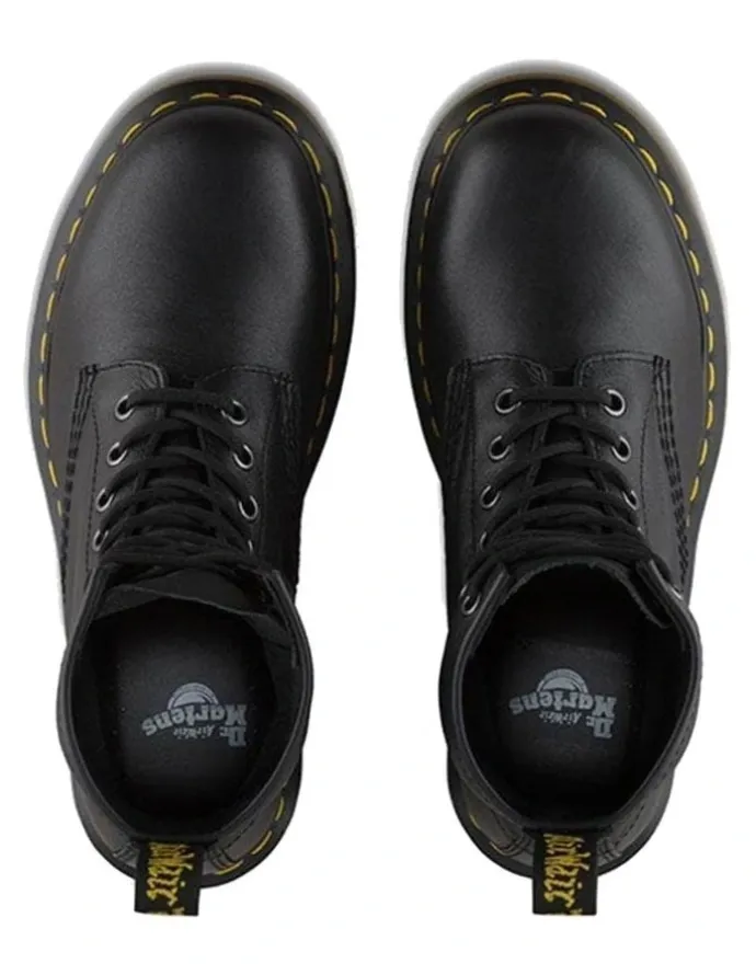 Dr Martens 1460 8 Eye Boot Nappa in Black