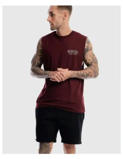 DVNT Saxon Rise Tank in Burgundy
