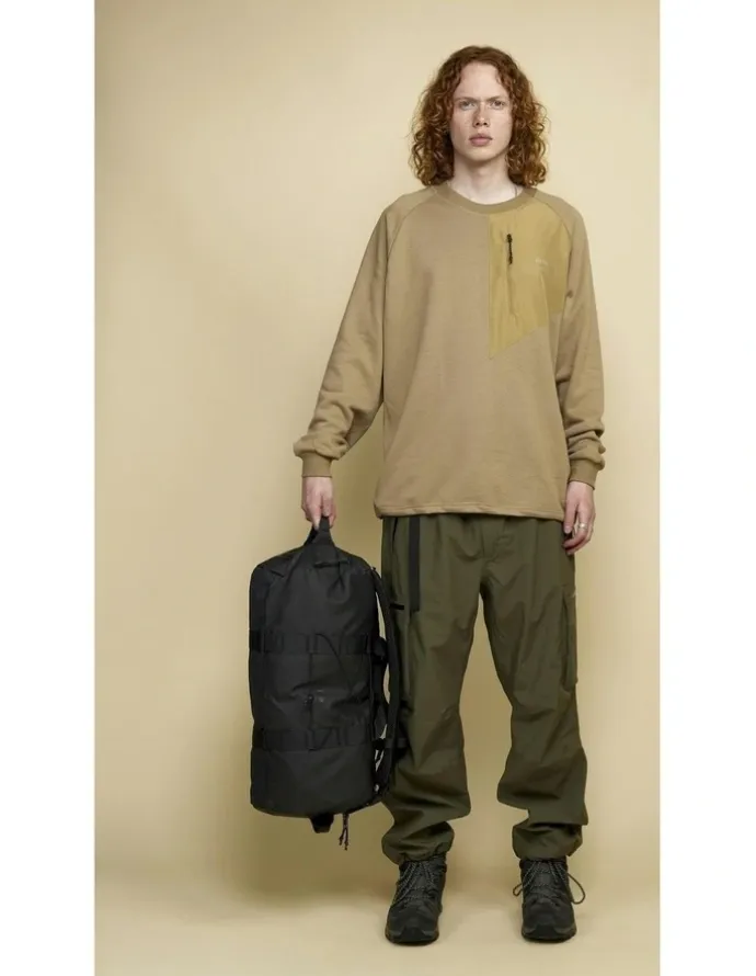 Elliker Whest Duffle Bag Backpack 32L in Black