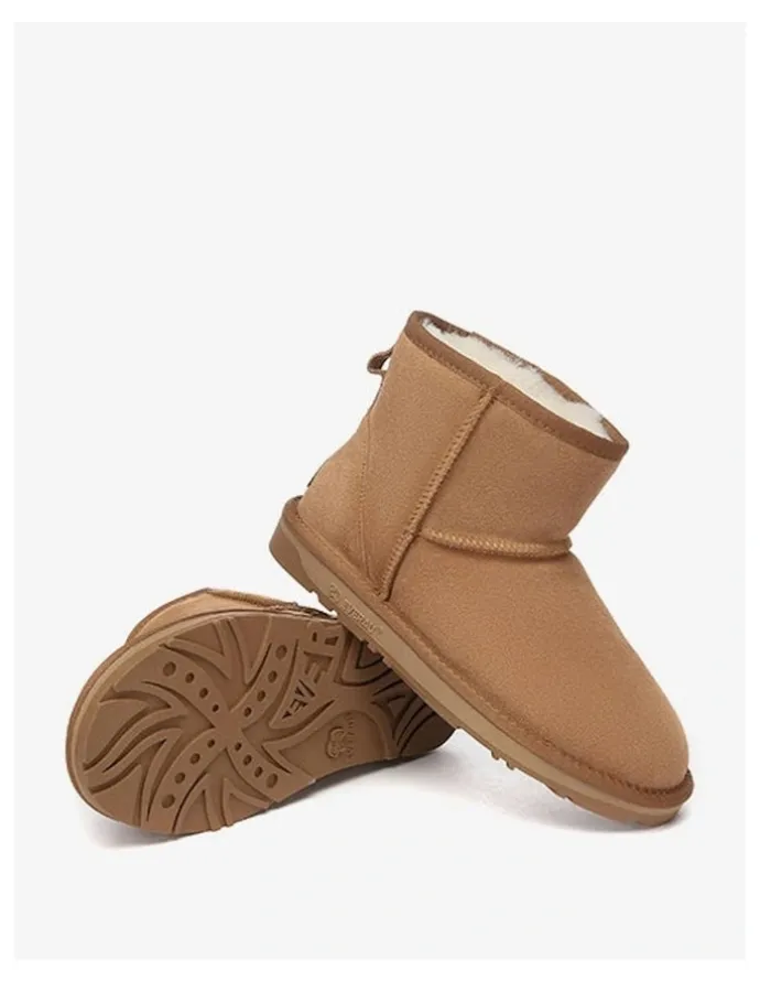 Ever AU Mini Classic Suede in Brown