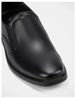 Explorer Hugh Shoes In Black