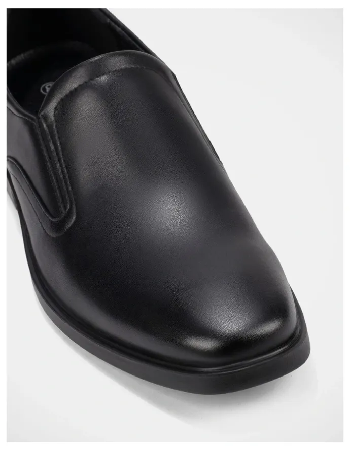 Explorer Hugh Shoes In Black