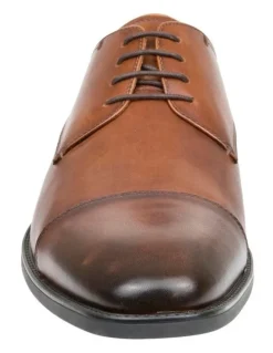 Florsheim Covenant Dress Shoes in Brown
