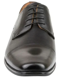 Florsheim Jackson Cap Dress Shoe in Black