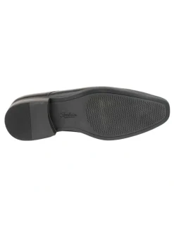Florsheim Jackson Dress Shoe in Black