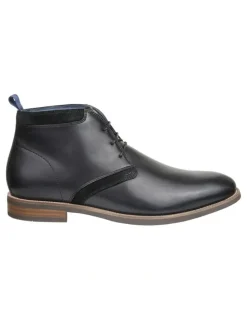 Florsheim Cumulus Plain Toe Chukka Boots in Black