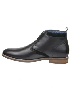 Florsheim Cumulus Plain Toe Chukka Boots in Black