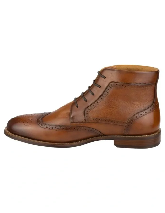Florsheim Rucci Wingtip Boots in Tan