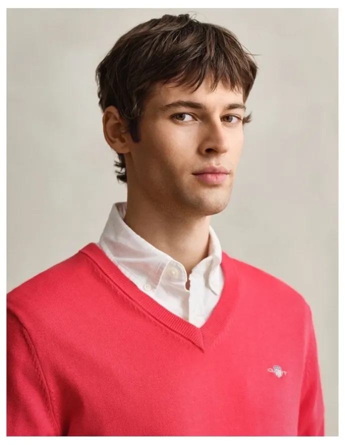 Gant Classic Cotton V-Neck Sweater in Rose Red