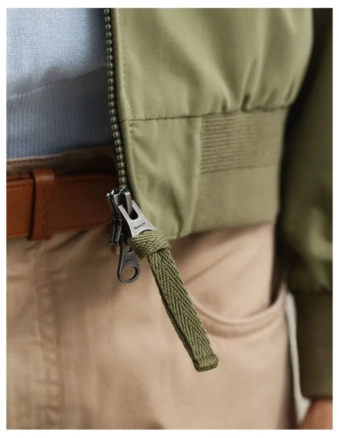 Gant Lightweight Hampshire Jacket in Dry Herb Green