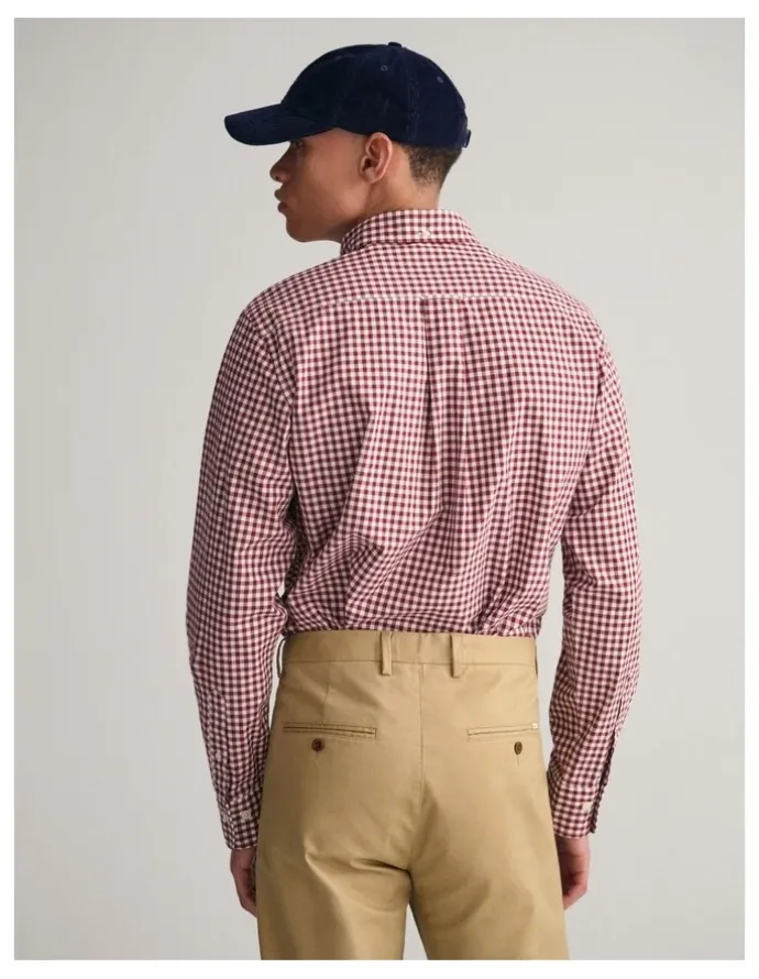 Gant Regular Fit Poplin Gingham Shirt in Plumped Red