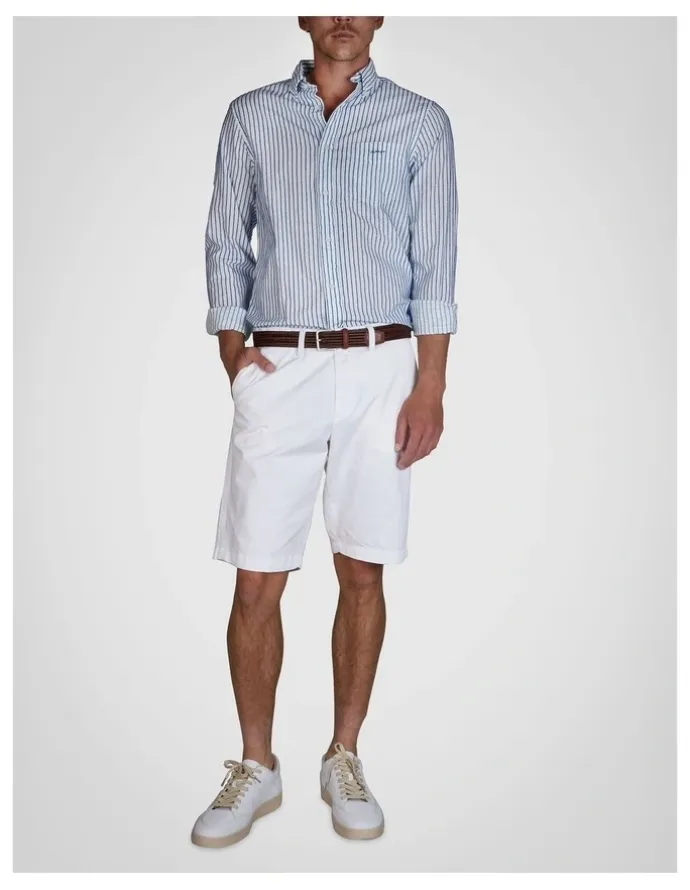 Gant Relaxed Fit Twill Shorts in White