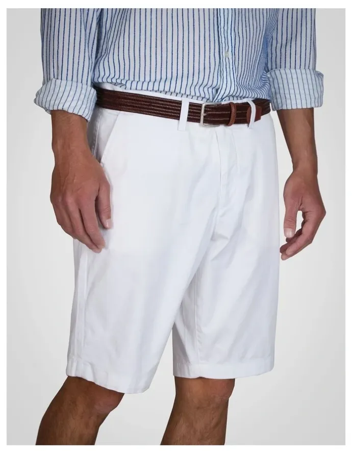 Gant Relaxed Fit Twill Shorts in White