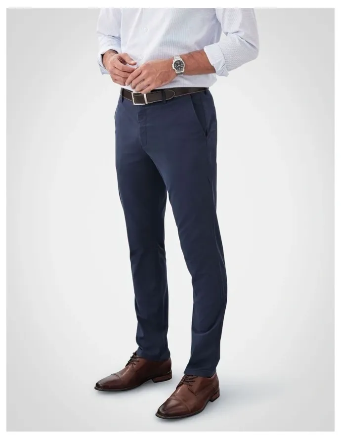GAZMAN Modern Tapered Chino Pant in Navy