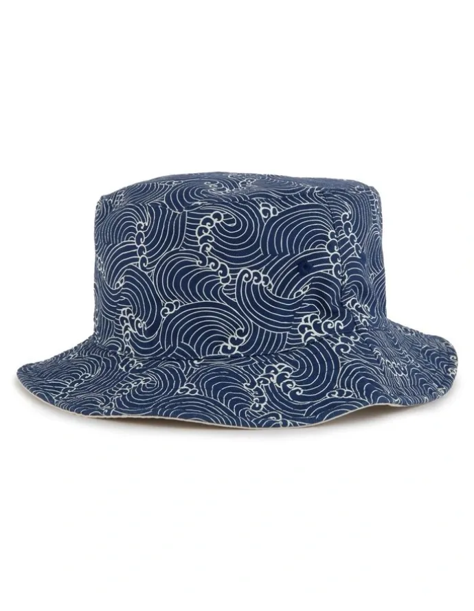 Gilroy Wavey Bucket Hat in Blue