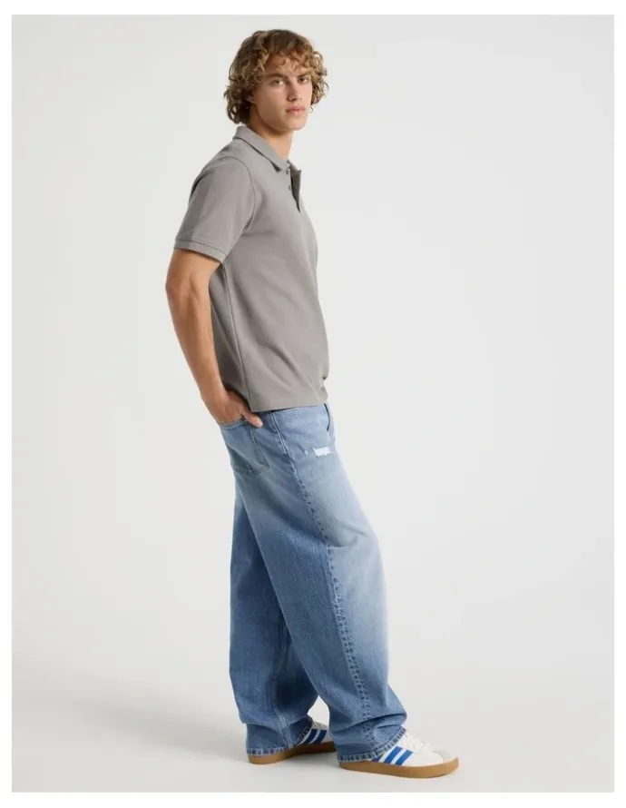 Grab Barrel Leg Jeans in Light Blue