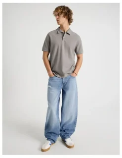 Grab Barrel Leg Jeans in Light Blue