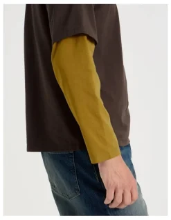 Grab Double Sleeves T-Shirt in Brown