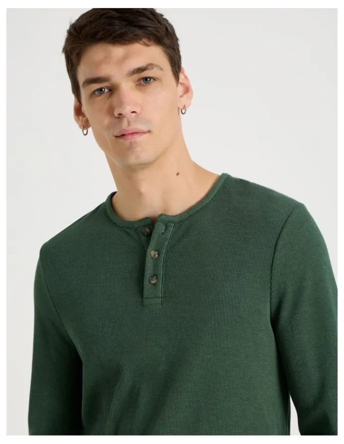 Grab Garment Dye Slim Henley Waffle in Dark Green