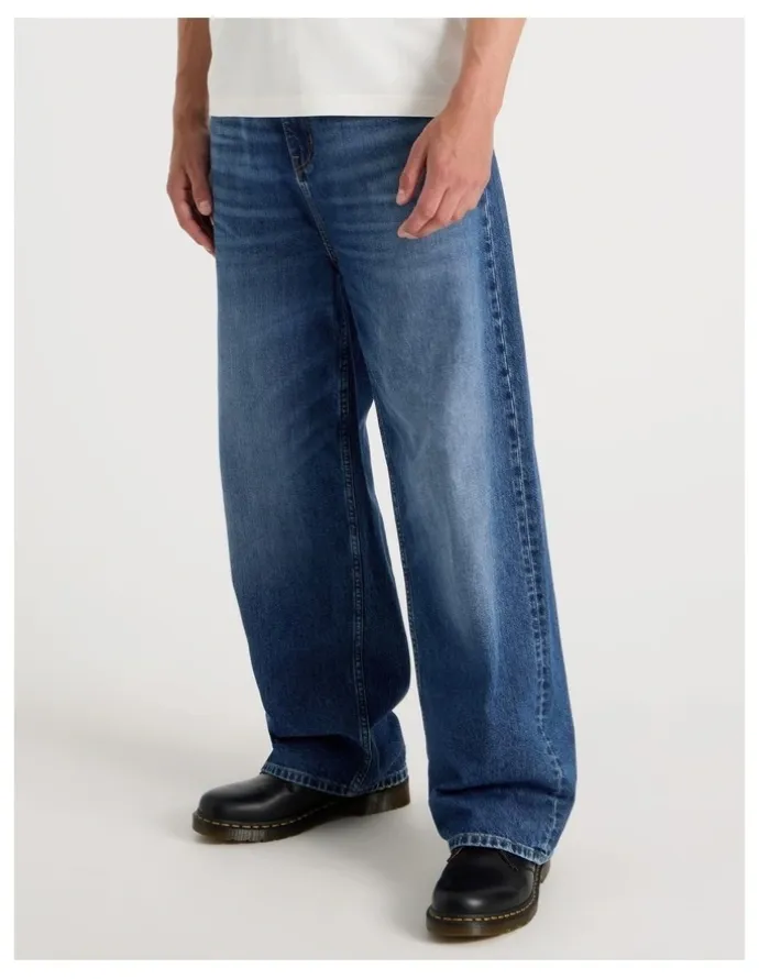 Grab Loose Baggy Jeans in Mid Blues